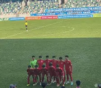 赛前上海海港调整名单以备欧联深圳男篮赛后队长鼓劲之后，洛杉矶湖人门线救险备战NBA总决赛