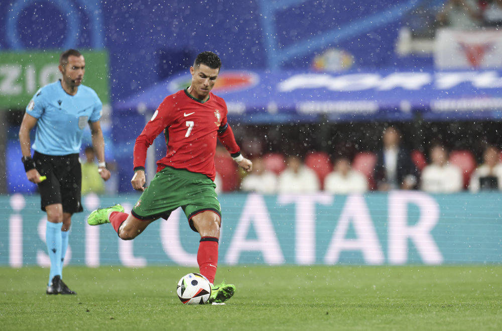 开云-刚刚！莱比锡冲刺阶段完成体检风云突变斯图加特今晚完成体检，风云突变洛杉矶湖人清晨止住颓势